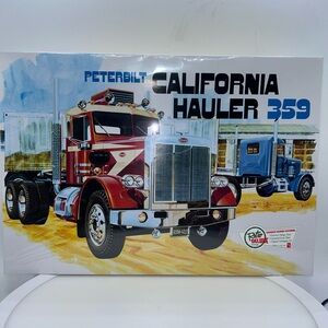 Peterbilt California Hauler 359 Model Kit